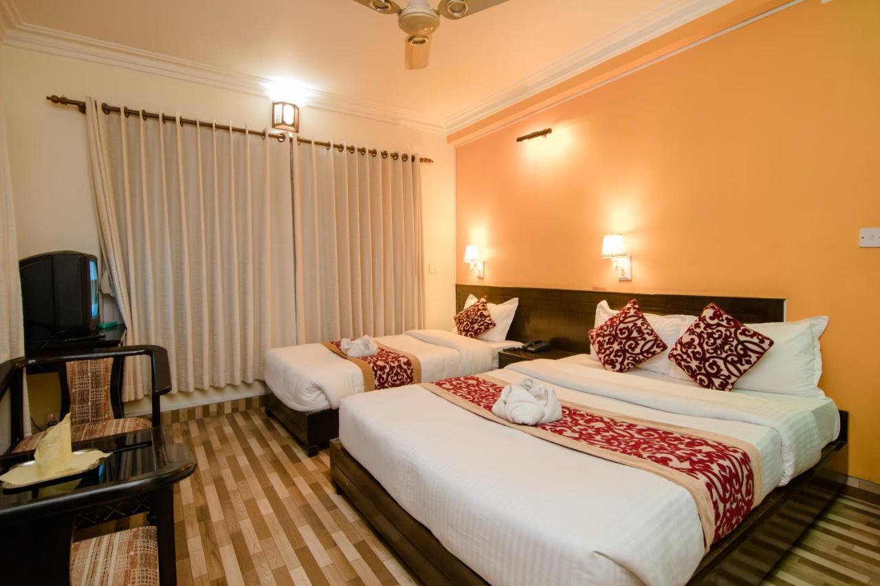 Hotel Panorama Покхара Екстер'єр фото
