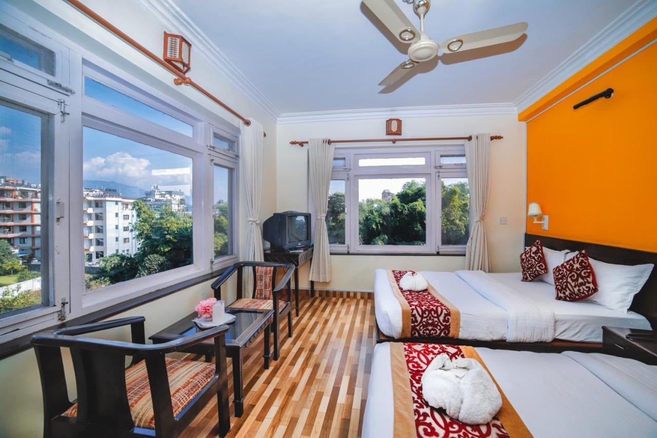 Hotel Panorama Покхара Екстер'єр фото